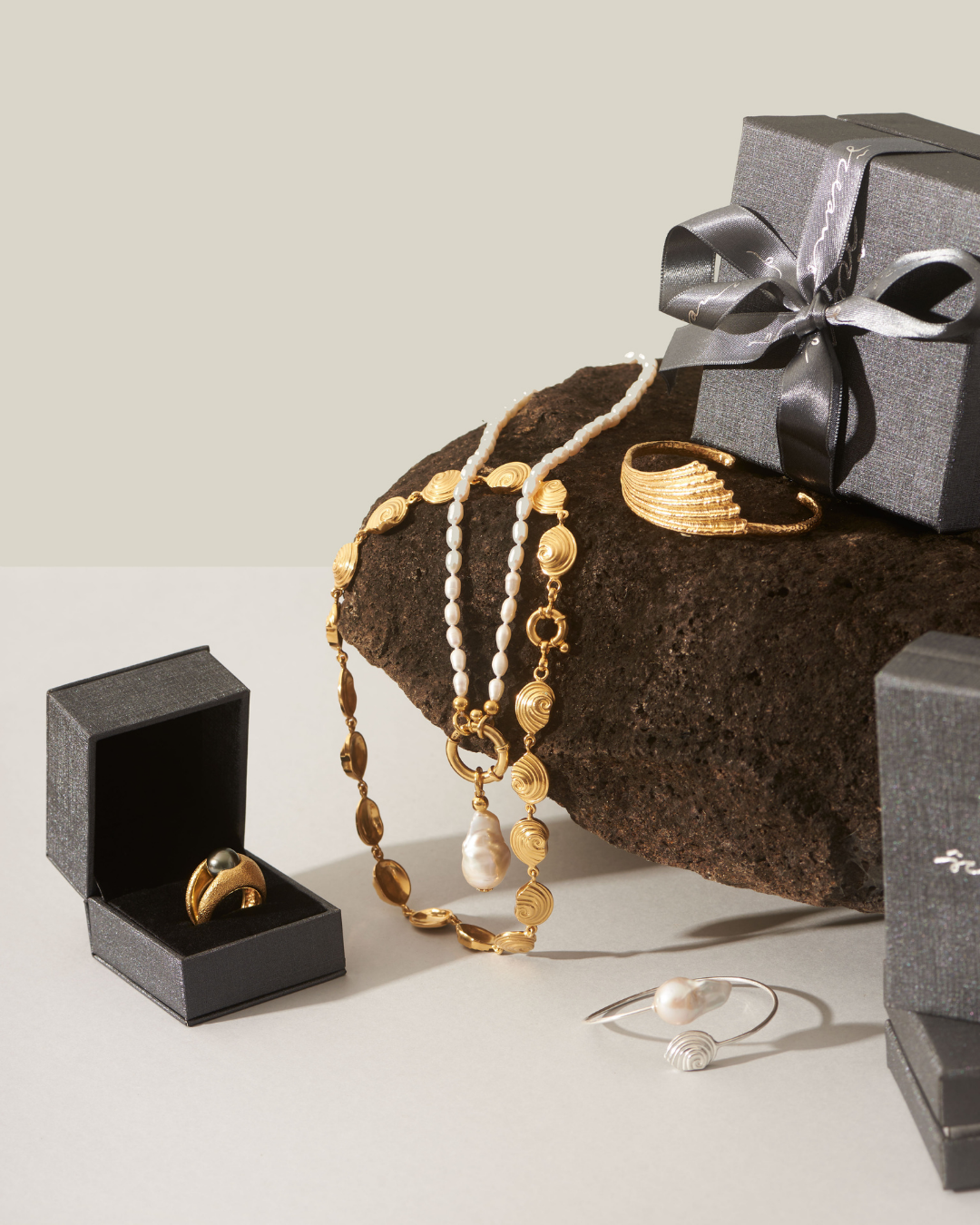 Agalega Necklace Gold