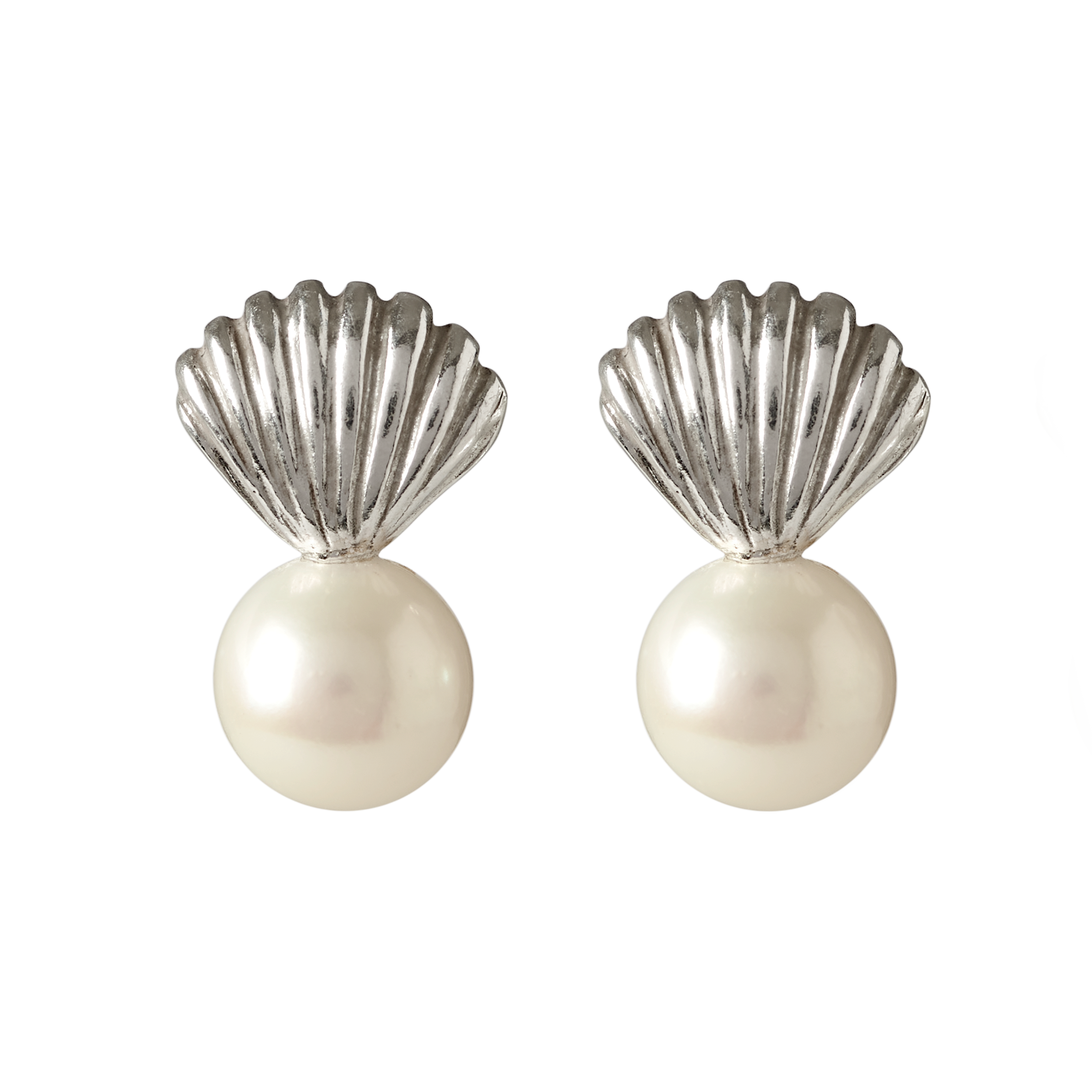 Flacq silver earrings with 8 mm round white freshwater pearls by Oceano Jewels