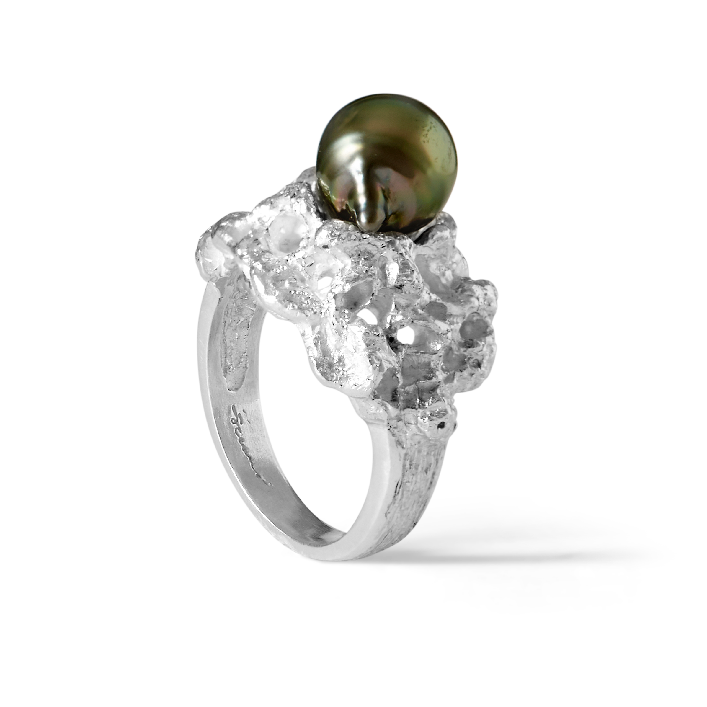 Oceano Jewels Ile aux Sables sterling silver ring with 9mm Tahitian semi-round pearl