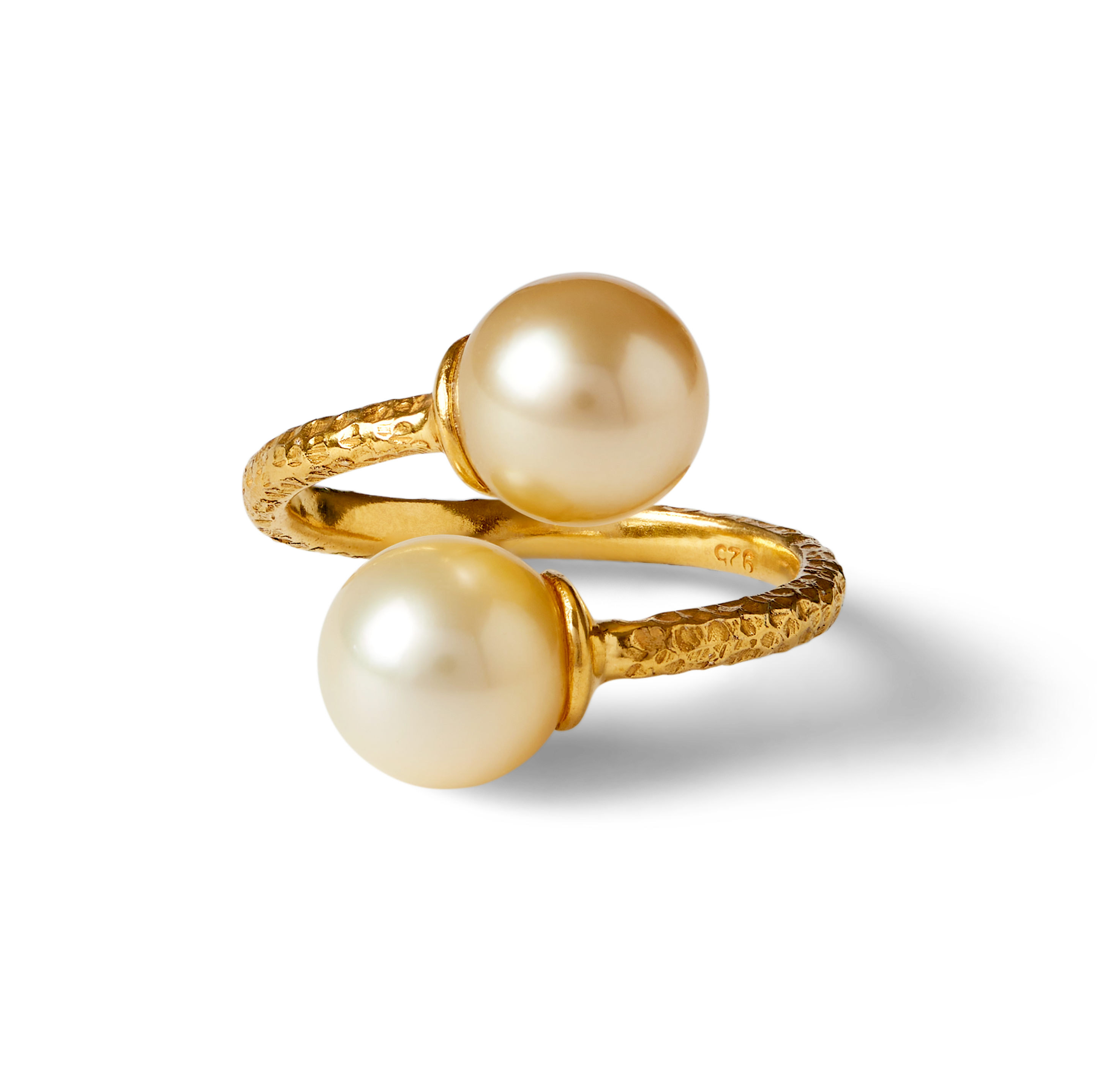 Trou D'eau Douce Gold Beaten South Sea Golden Round