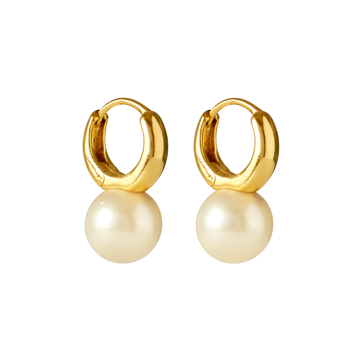 Rivière des Créoles gold round earrings with 14mm pearl by Oceano Jewels