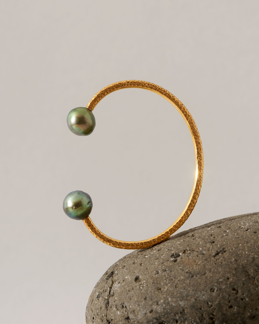 Balaclava gold vermeil cuff bracelet with natural Tahitian pearls, handcrafted in Mauritius