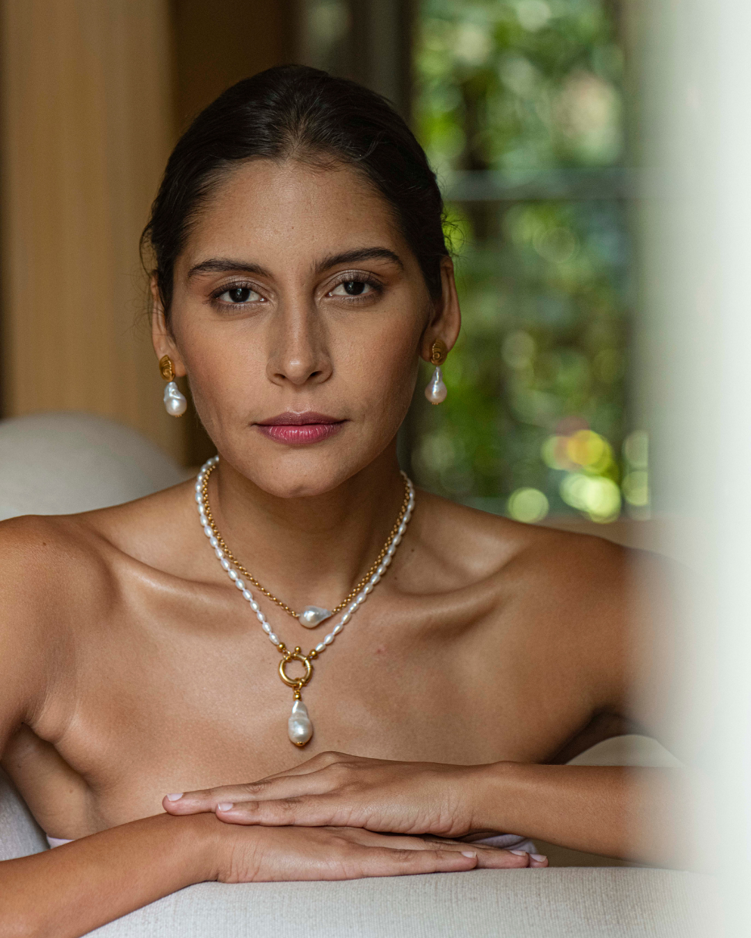 Calodyne Gold baroque pearl necklace in 18K gold vermeil by Oceano Jewels