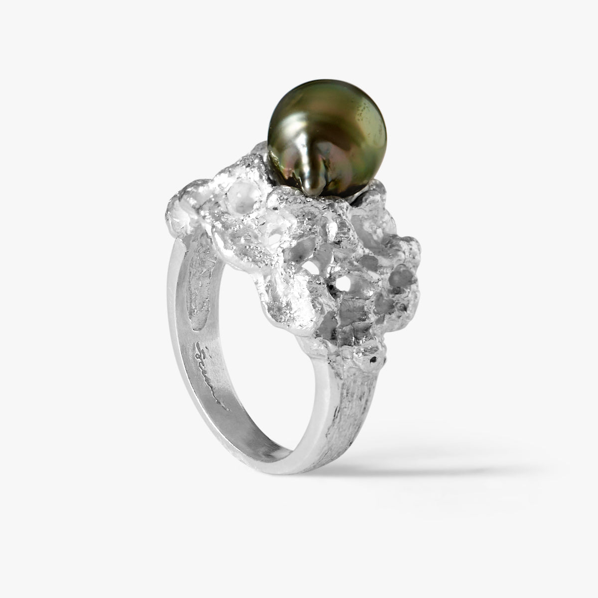 Oceano Jewels Ile aux Sables sterling silver ring with 9mm Tahitian semi-round pearl