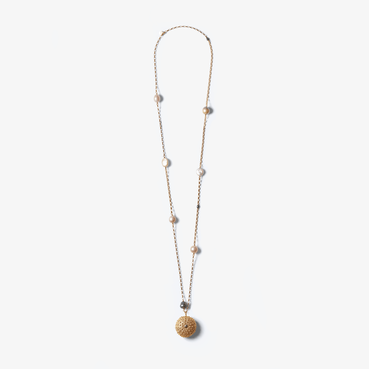 Collier Blue Bay Oursin en vermeil or avec perles de Tahiti, des mers du Sud et Akoya, par Oceano Jewels