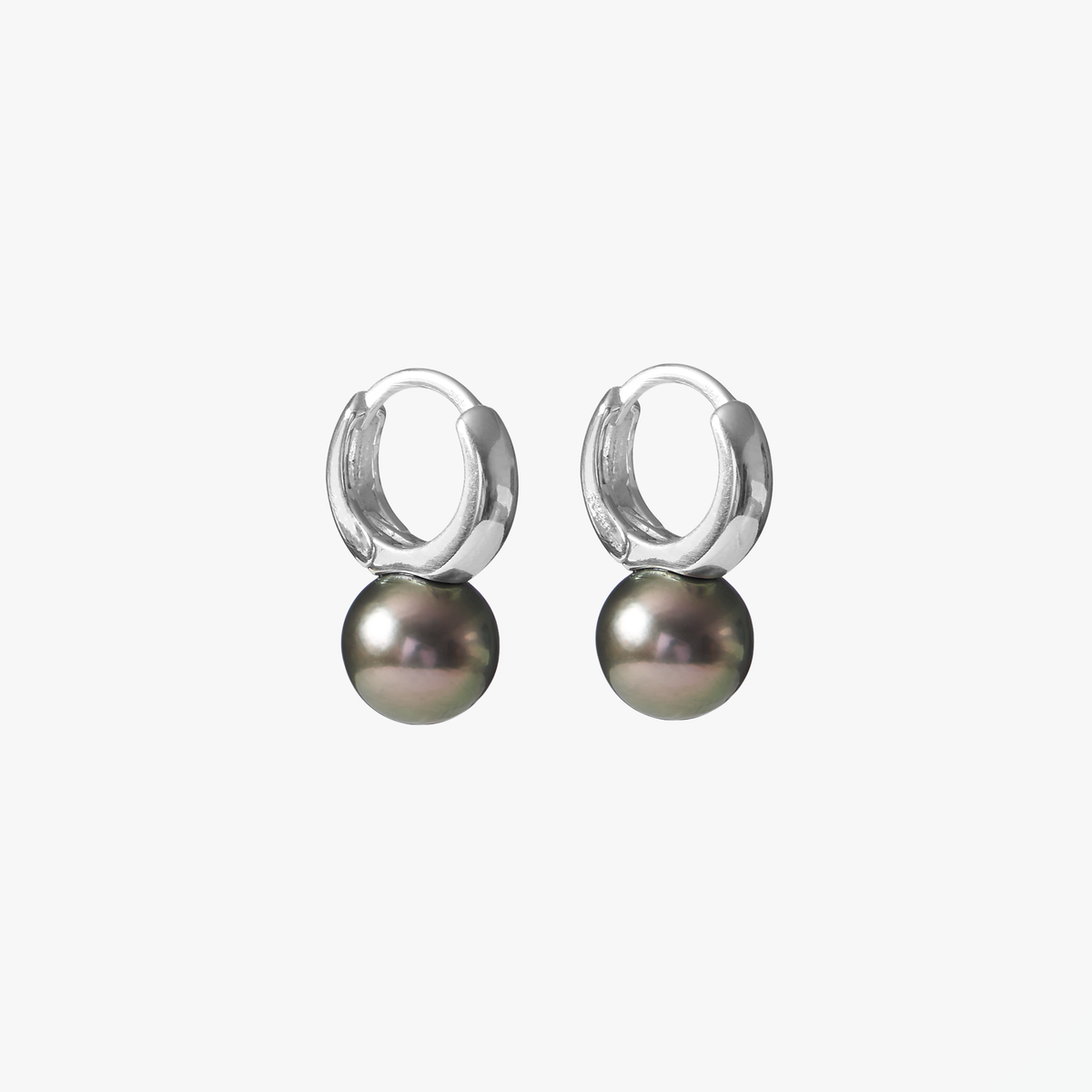 Rivière des Créoles silver earrings with round white freshwater pearls, 11mm, by Oceano Jewels