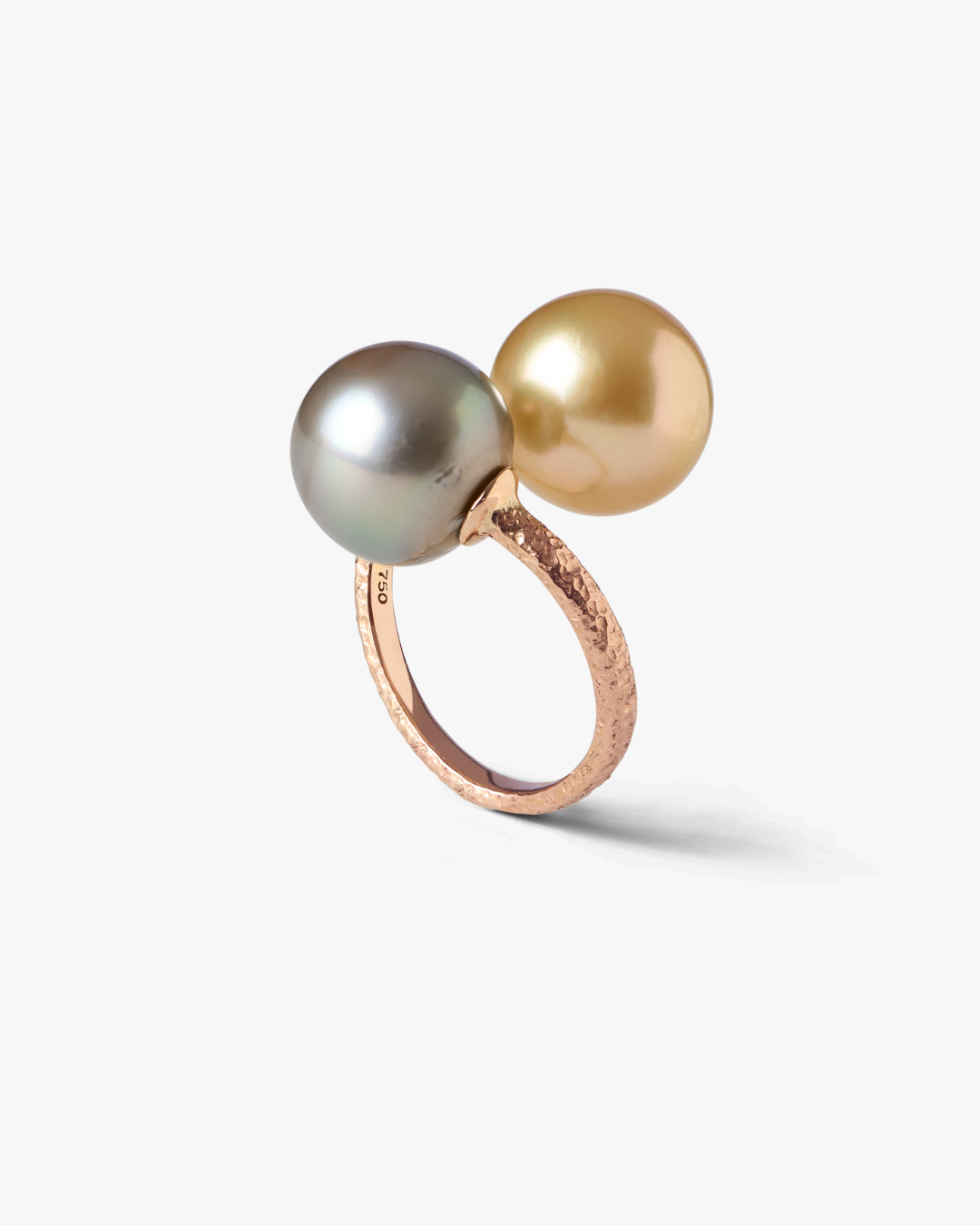 Trou d'Eau Douce 18K solid gold ring with Golden South Sea and Tahitian pearls