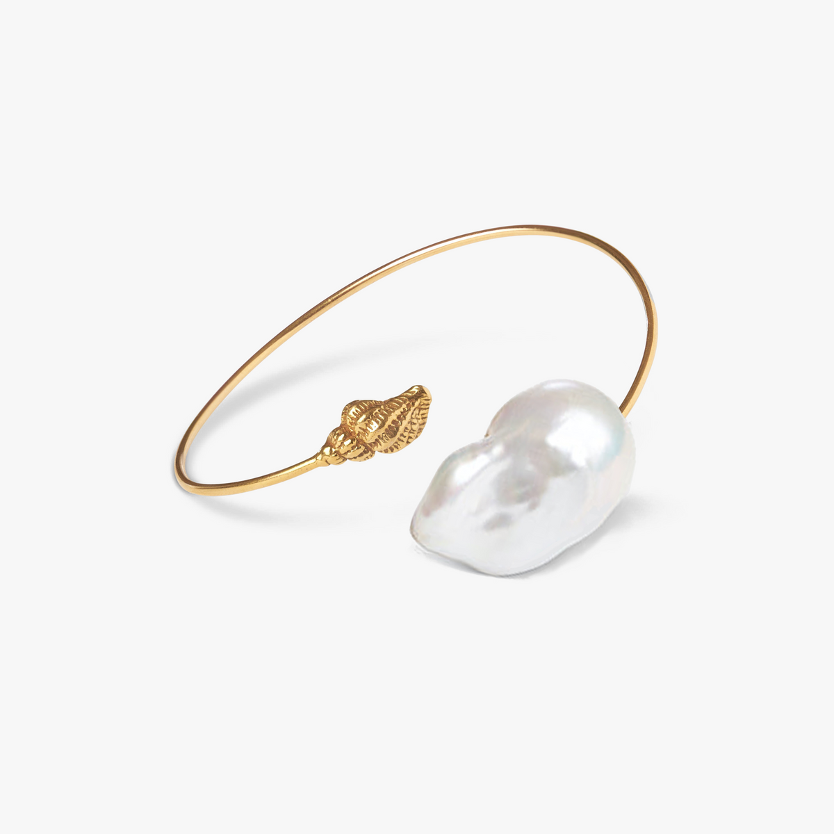 Trou d'Eau Douce gold vermeil bracelet with conch shell charm and white freshwater pearl by Oceano Jewels Mauritius