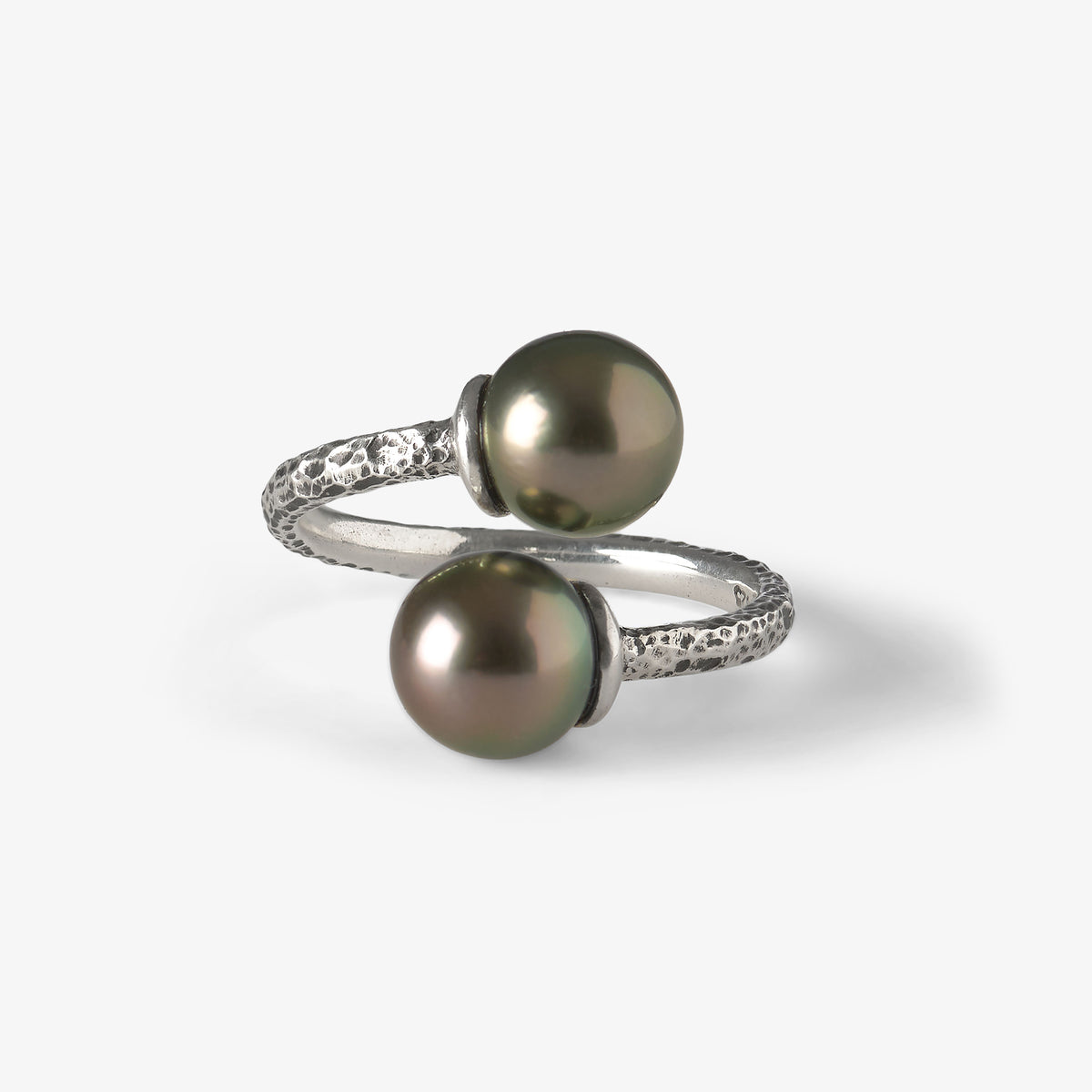 trou-deau-douce-oxidised-beaten-tahitian-pearl-ring-oceano-jewels