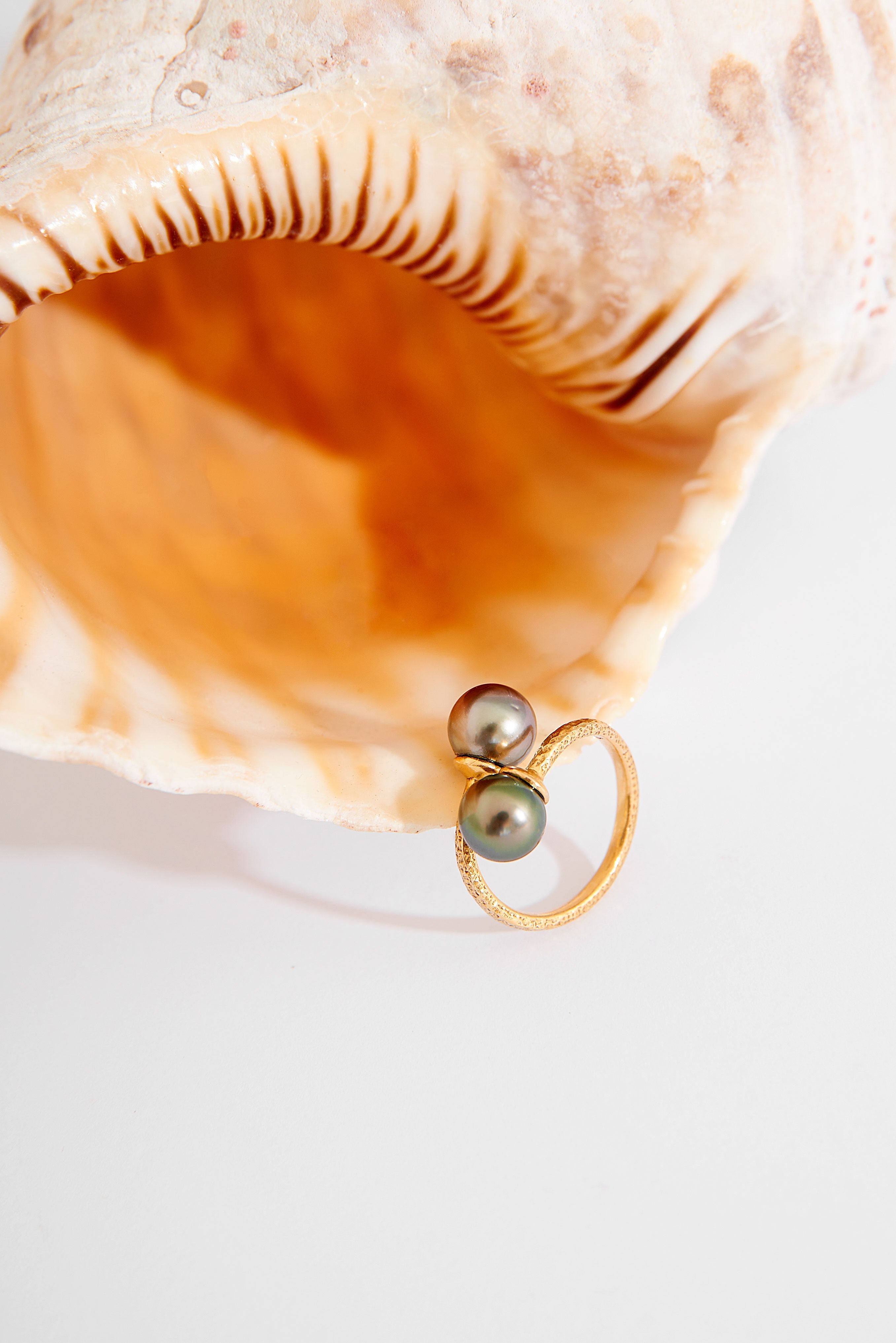Everything You Need To Know About Tahitian Pearls - Oceano Pearls
