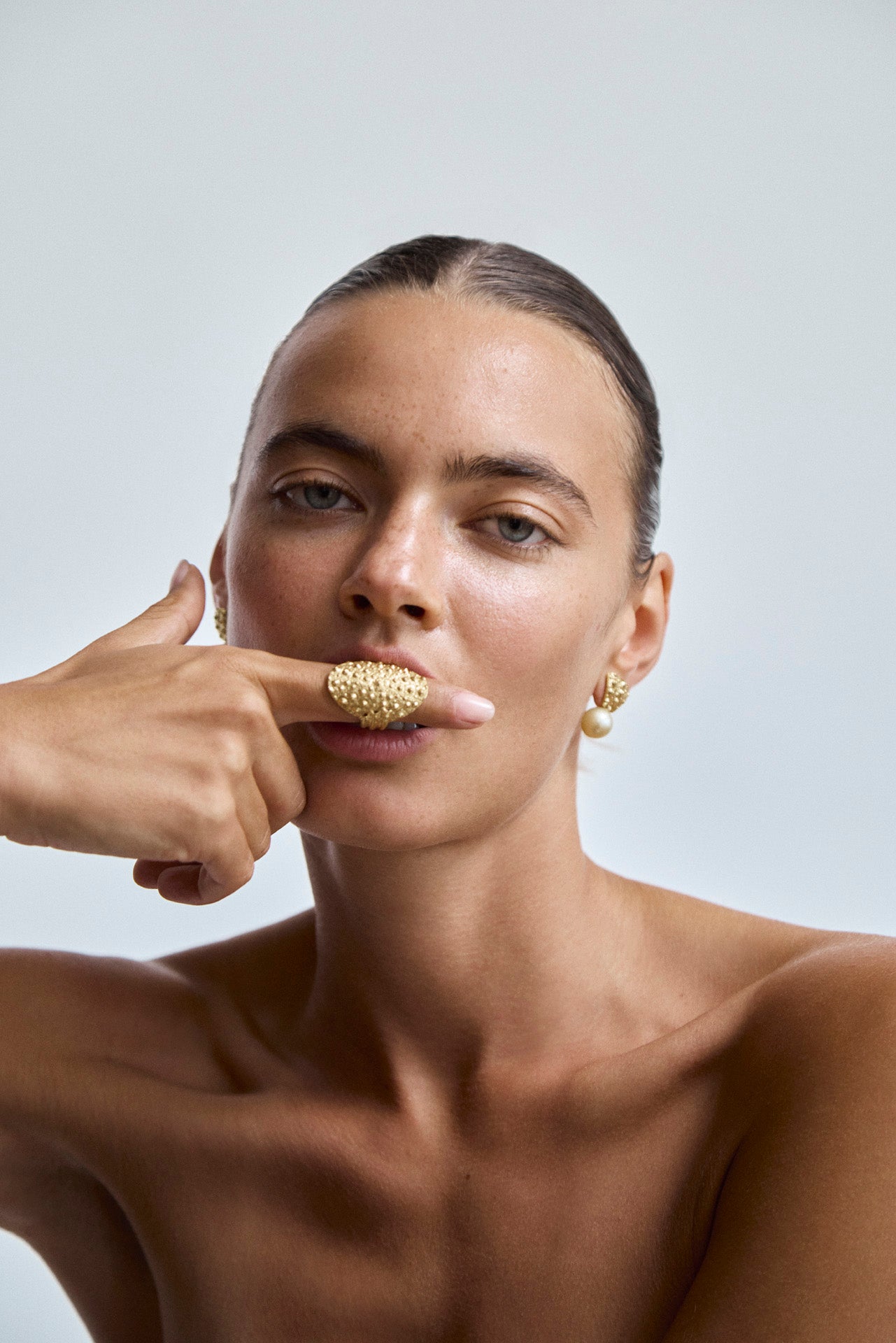 Oceano Jewels Grand Gaube 18K gold  vermeil -earrings with matching 10mm round South Sea golden pearls