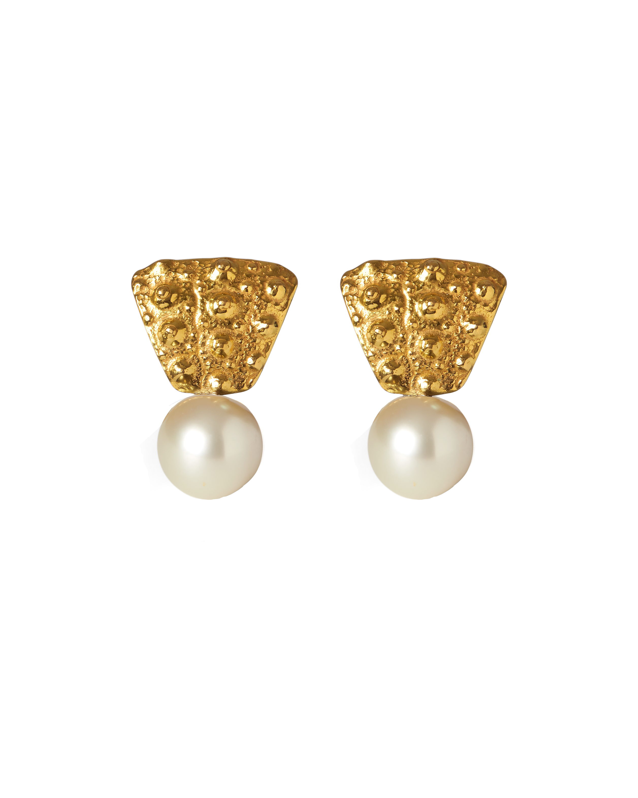 Grand Gaube 18k gold earrings with 10mm round white South Sea pearls