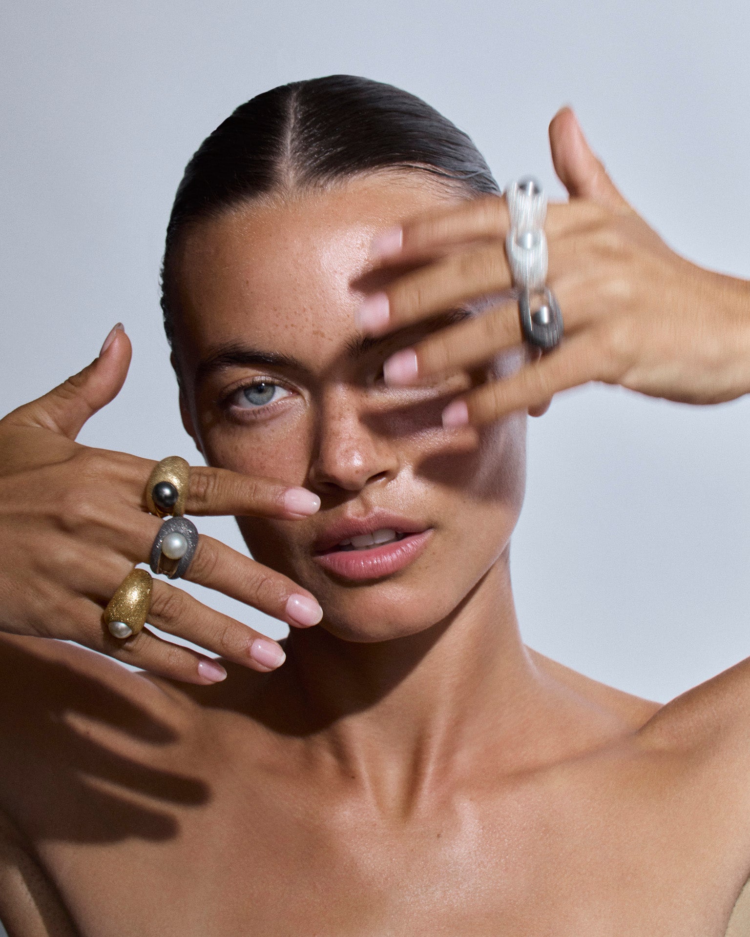 Astroea Gold Diamanté Tahitian