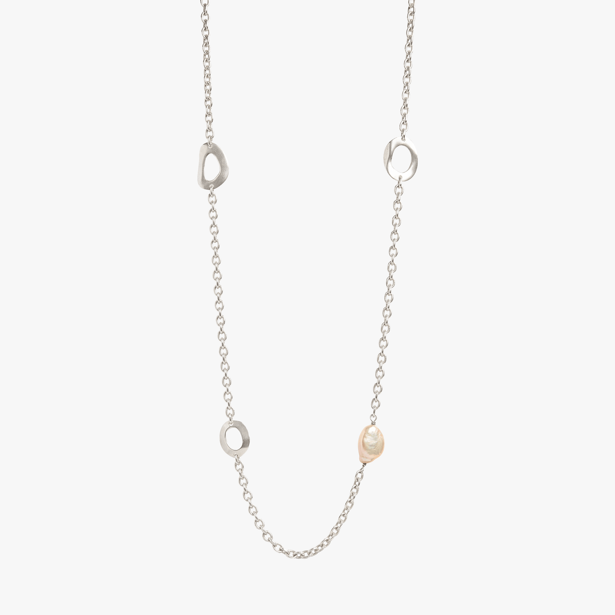 Sautoir de perles Grand Baie en argent sterling 925 avec perles d'eau douce blanches, par Oceano Jewels