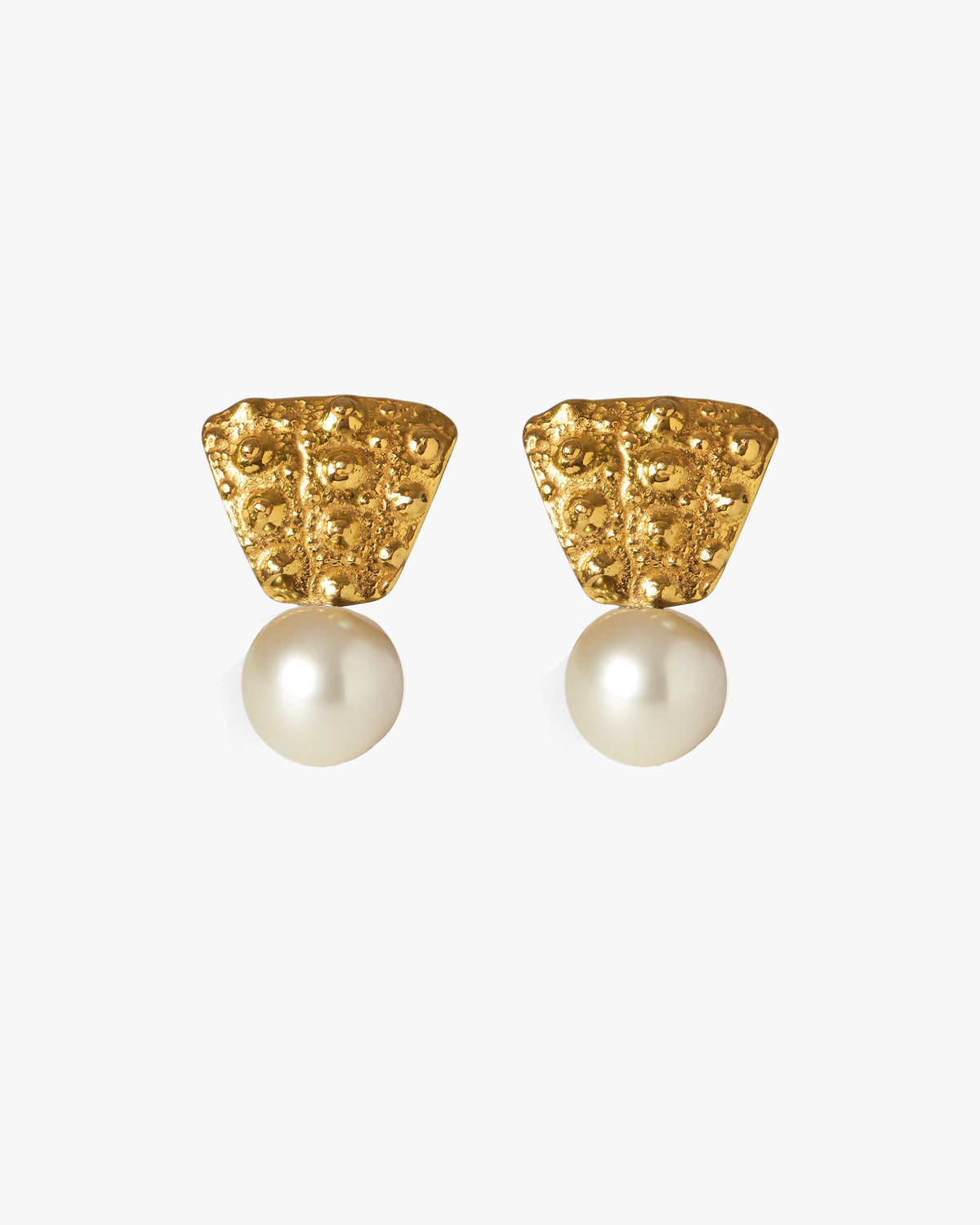 Grand Gaube 18k gold earrings with 10mm round white South Sea pearls
