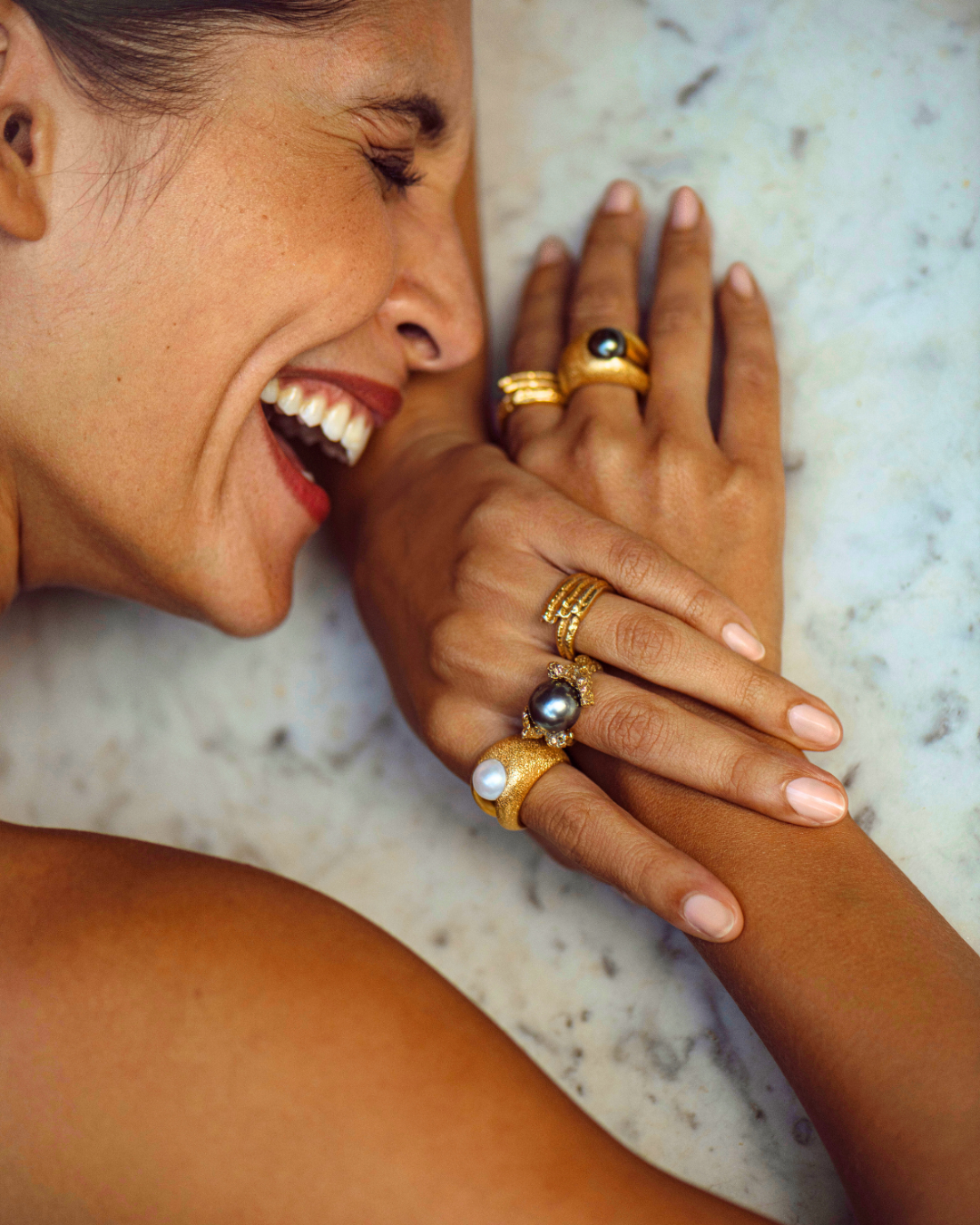 Ile aux Cerfs 18K solid gold ring featuring a tahitian pearl, Oceano Jewels Mauritius