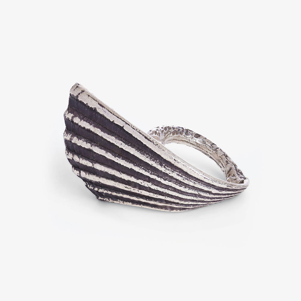 Le Morne oxidised sterling silver shell ring inspired by the movement of ocean waves in Mauritius