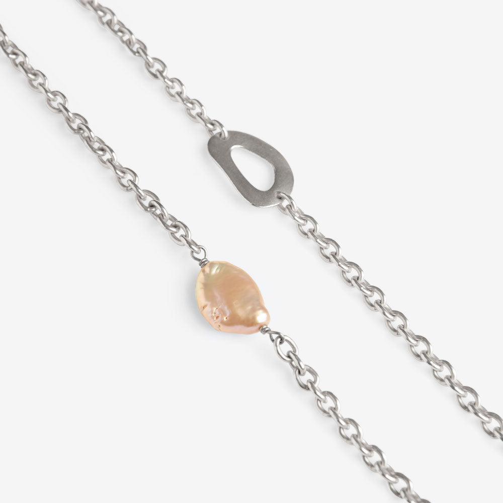 Collier Grand Baie en argent sterling avec perles plates d'eau douce blanches, fait main à l'île Maurice par Oceano Jewels