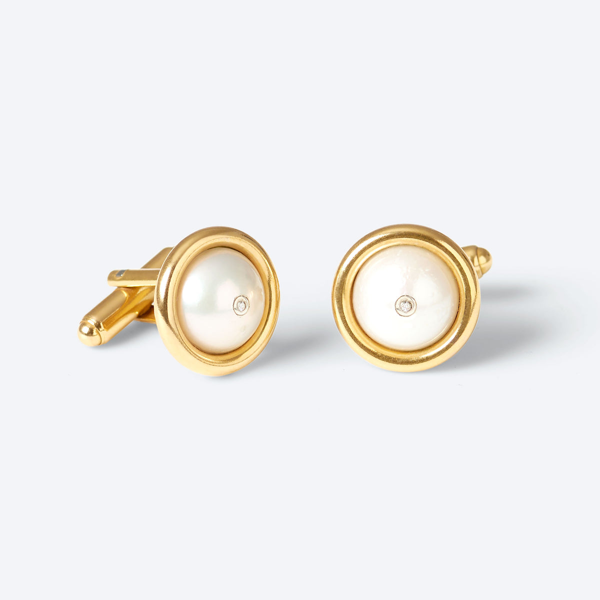 Richelieu Gold 18K gold vermeil sea urchin cufflinks by Oceano Jewels